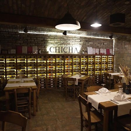 Garni Hotel Chicha - Winery Skrbic Belgrád Kültér fotó