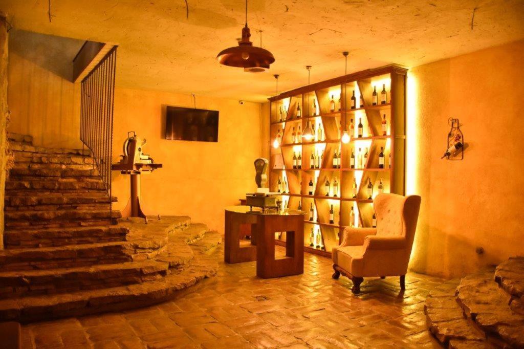 Garni Hotel Chicha - Winery Skrbic Belgrád Kültér fotó