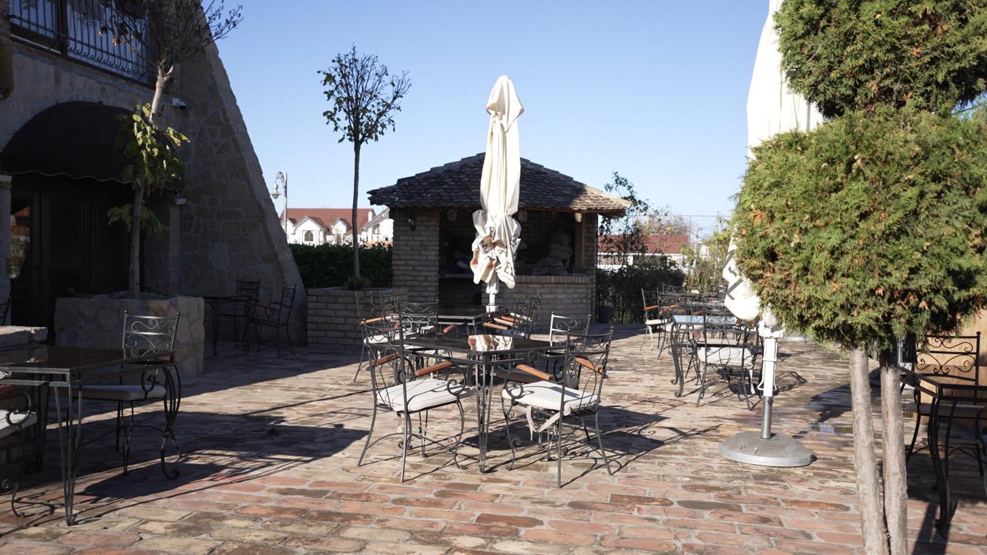 Garni Hotel Chicha - Winery Skrbic Belgrád Kültér fotó
